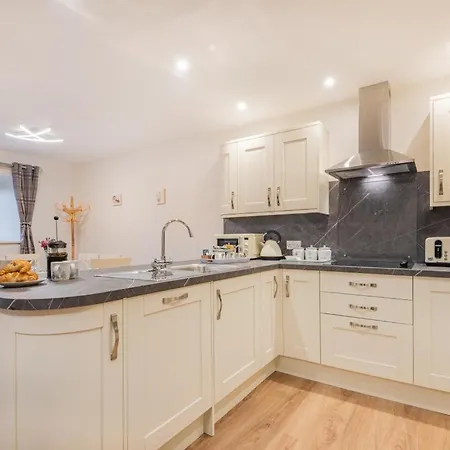 Vakantiehuis 3 Bed In Sz217